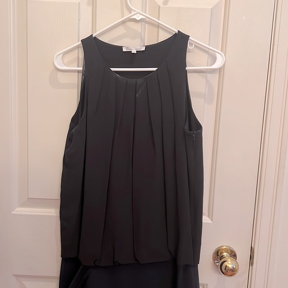 Sleek dress - Picture 2 of 6